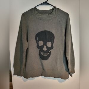 Sweet Romeo Green Crewneck Sweater with Skull Design, Size XL